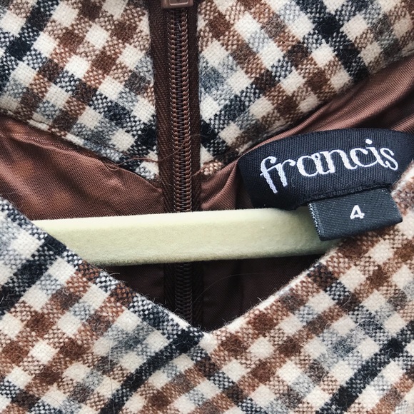 Chic Vintage Dress - Picture 3 of 6